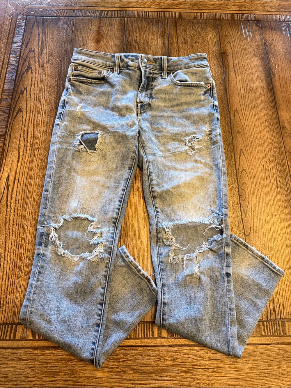 American Eagle Outfitters Men's Light Blue Ripped Skinny Jeans
